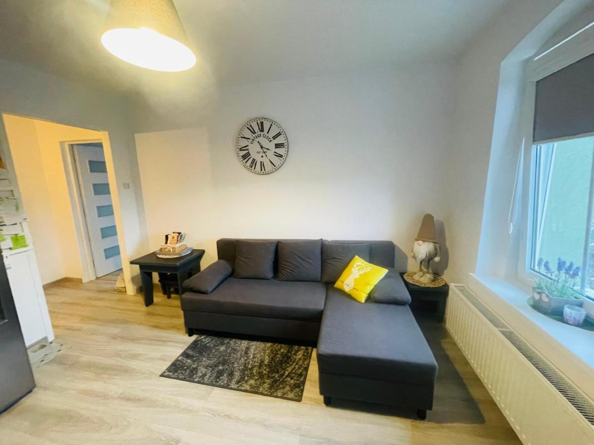 Apartament Oliwia Apartment Jelenia Gora Exterior photo