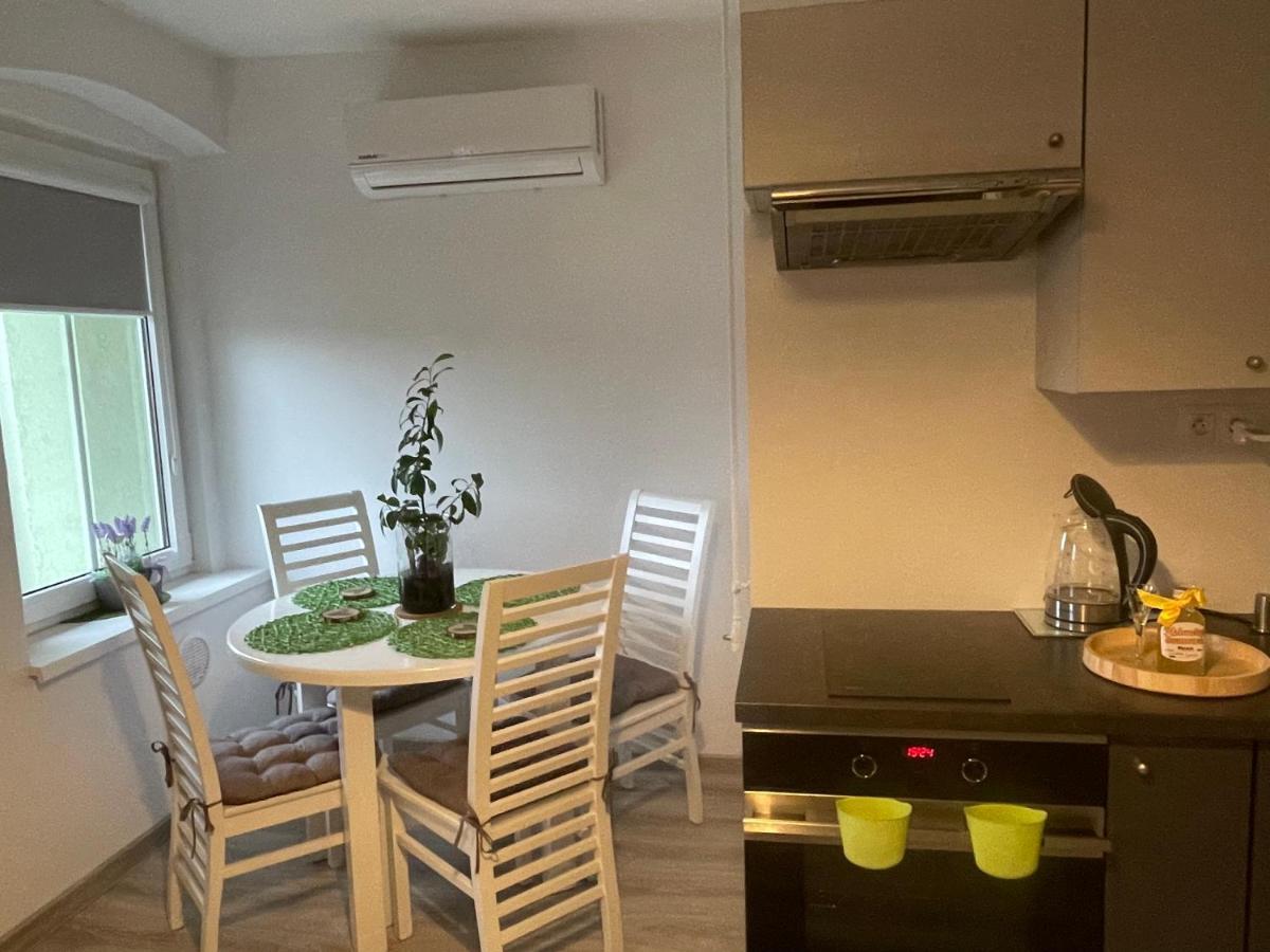 Apartament Oliwia Apartment Jelenia Gora Exterior photo